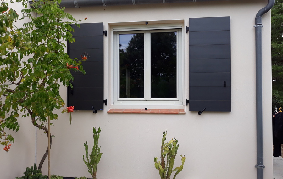 Volets battants épurés à VIERZON